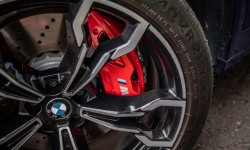 BMW F97 X3M Front Brake Kit (Red/ Blue)