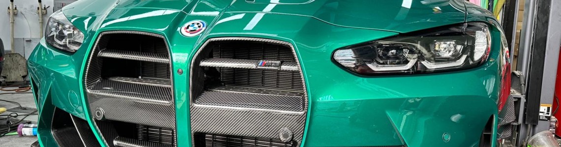 G80 M3 carbon fibre front grills