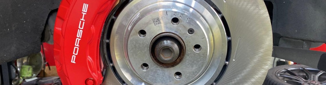 Porsche macan s upgrade 最頂級原廠Brake kit Porsche macan s upgrade 最頂級原廠Brake kit