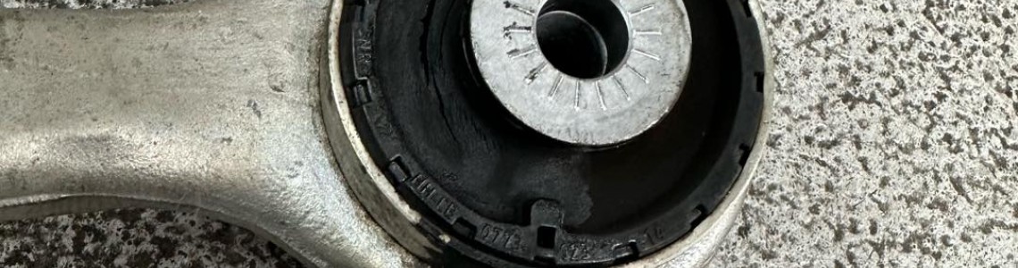 維修篇：G05 X5 轉彎有聲，經我哋檢查後發覺搖臂漏油，更換四隻原廠搖臂！