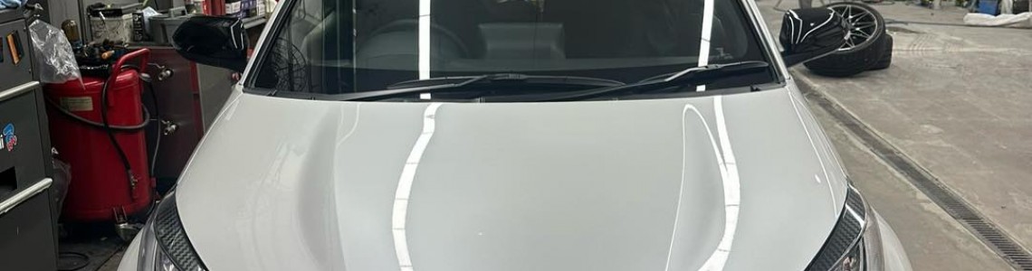 Removal of toyota GR Yaris sticker wrap for Paint Protection
